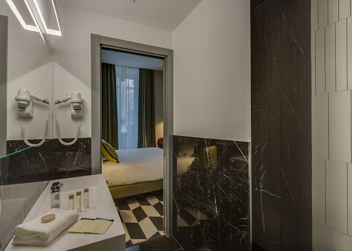 Otivm Otel 4*
