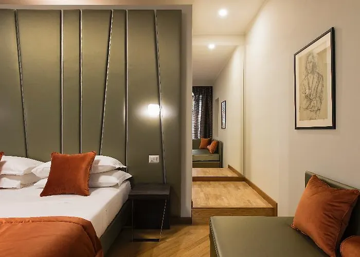 Otel Otivm 4*
